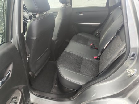 2024 Suzuki Vitara 1.4 Hybrid SZ5 MT €26,950 thumbnail