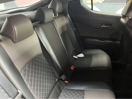 2020 Toyota C-HR - thumbnail 11