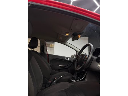 2012 Ford Fiesta - thumbnail 10