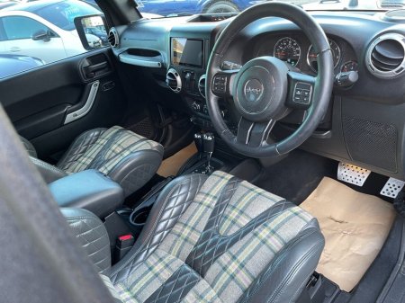 2015 Jeep Wrangler - thumbnail 25