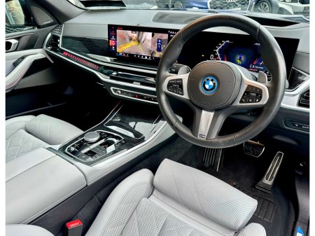 2025 BMW X5 50e *Very High Spec* M SPORT XDRIVE thumbnail