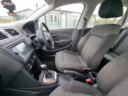 2011 Volkswagen Polo - thumbnail 18