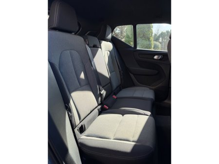 2023 Volvo XC40 - thumbnail 11