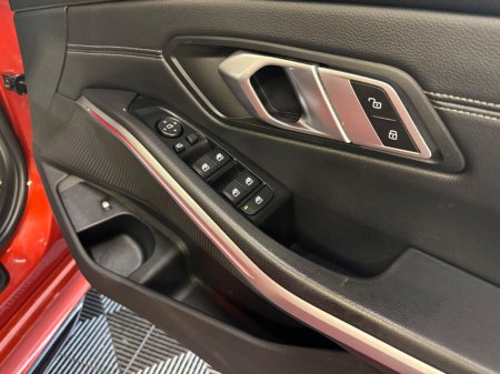 2020 BMW 3 Series 330e M Sport Auto €24,950 thumbnail