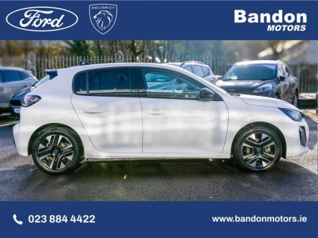 2025 Peugeot 208 - thumbnail 4