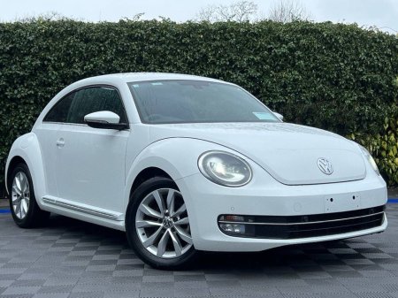 2014 Volkswagen Beetle DESIGN 1.2 TSI // LEATHER HEATED SEATS // PARKING SENSORS // 17" ALLOYS €11,950 thumbnail