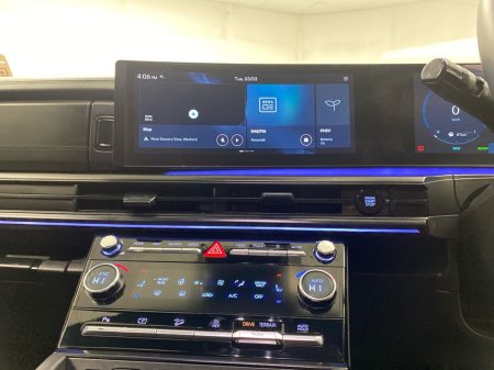 2025 Hyundai Santa Fe - thumbnail 8