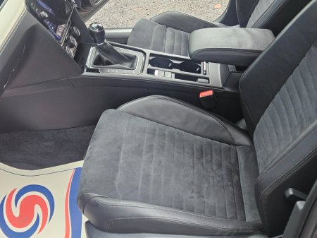 2018 Volkswagen Passat 1.6 TDI 120HP Highline €17,450 thumbnail