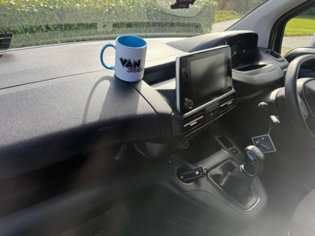 2019 Peugeot Partner - thumbnail 12