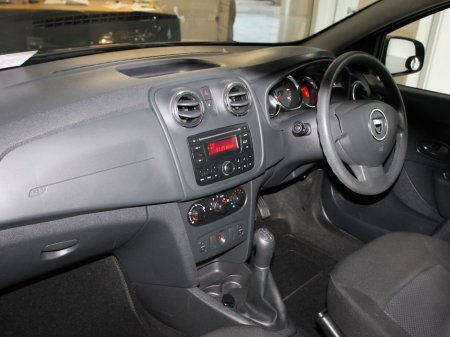 2016 Dacia Sandero - thumbnail 9