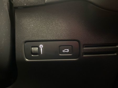 2022 Volvo XC40 - thumbnail 26