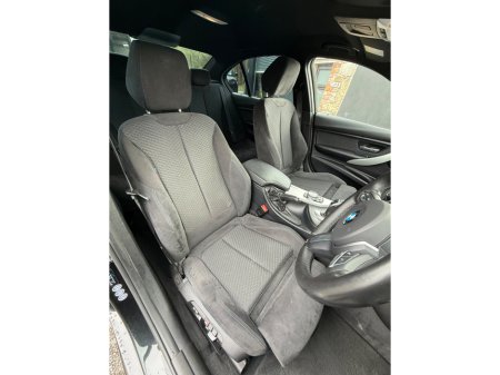 2015 BMW 3 Series - thumbnail 15