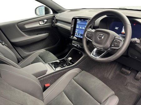 2026 Volvo EX40 - thumbnail 6