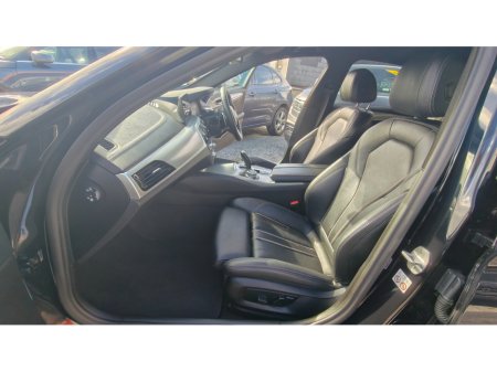 2019 BMW 5 Series - thumbnail 15