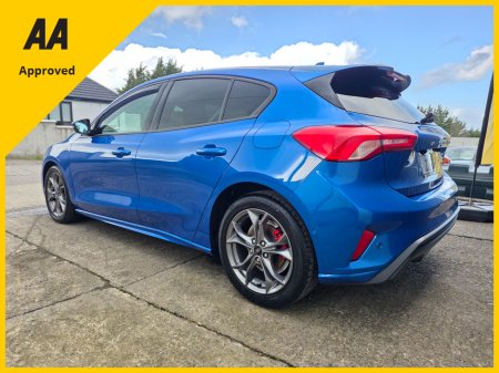 2022 Ford Focus - thumbnail 6