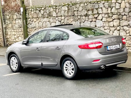 2016 Renault Fluence LIMITED EDITION 1.5 DCI 95 201 4DR €7,900 thumbnail