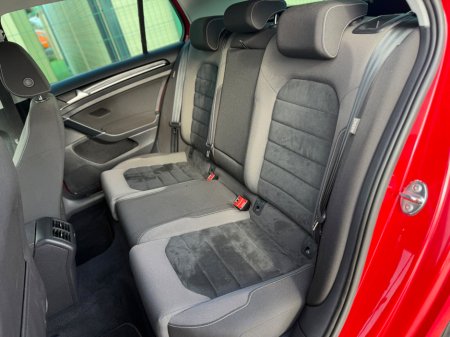 2016 Volkswagen Golf 1.4 TSI 5DR 150HP ACT Highline €13,950 thumbnail