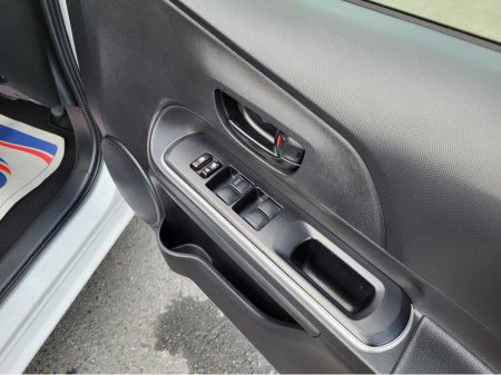 2020 Toyota Aqua - thumbnail 16