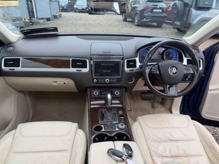 2018 Volkswagen Touareg - thumbnail 21