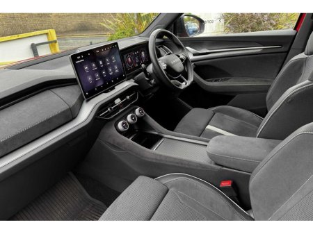 2025 Skoda Kodiaq SPORTLINE 1.5TSI 202hp DSG PHEV €51,950 thumbnail