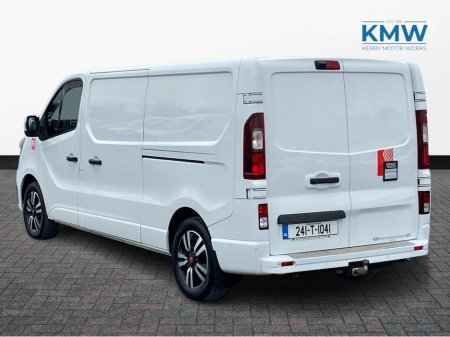 2024 Renault Trafic Red edition LWB 2.0 170BHP Automatic €31,500 thumbnail