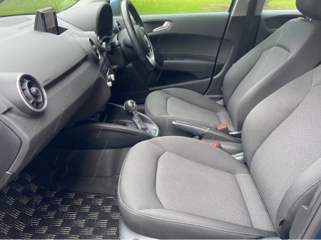 2016 Audi A1 - thumbnail 7