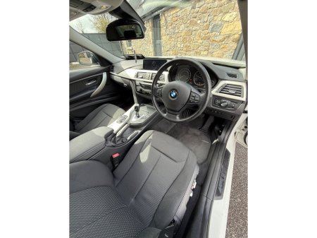 2017 BMW 3 Series - thumbnail 10