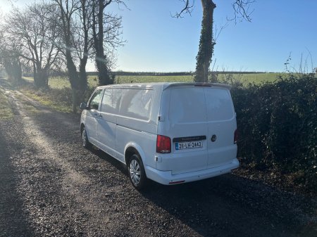 2021 Volkswagen Transporter  €16,998 thumbnail