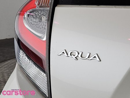 2020 Toyota Aqua - thumbnail 16