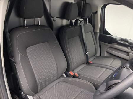2025 Ford Transit Custom - thumbnail 10