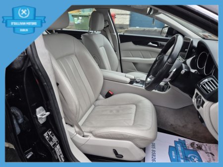 2015 Mercedes-Benz CLS Class 220 D AMG LINE 4DR A €16,999 thumbnail