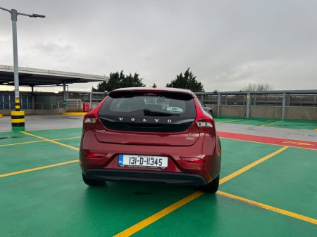 2013 Volvo V40 1.6 D2 DRIVE S/S SE €8,950 thumbnail