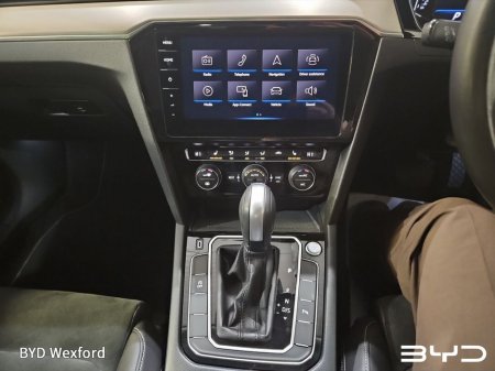 2020 Volkswagen Passat 1.6 TDI 120HP Elegance DSG €22,475 thumbnail