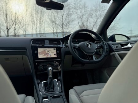 2018 Volkswagen Golf 1.6 HIGHLINE TDI D7F 115HP 5 5DR €21,950 thumbnail