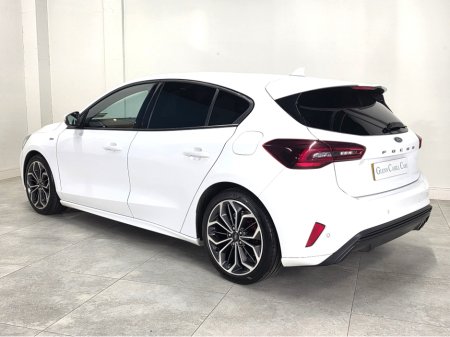 2023 Ford Focus - thumbnail 10