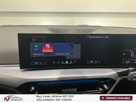 2025 BMW 3 Series - thumbnail 32