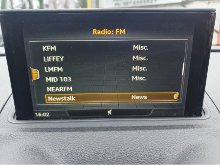 2017 Audi A3 LIMOUSINE 1.6 TDI 110 SE 4DR €19,995 thumbnail