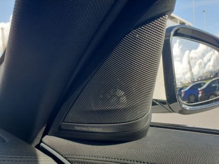 2020 BMW 5 Series - thumbnail 24