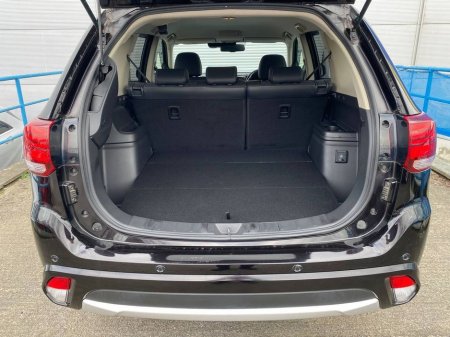 2018 Mitsubishi Outlander - thumbnail 13