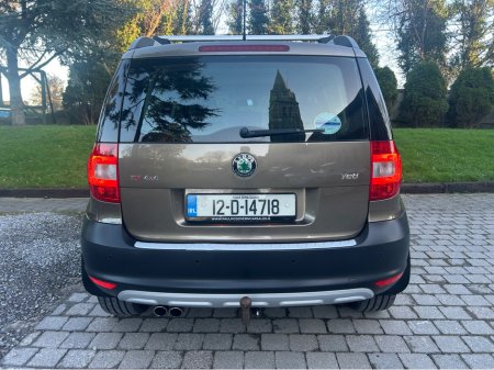 2012 Skoda Yeti AMBITION 2.0 TDI 170HP 4 WHEEL DRIVE 5DR**//**ONLY 33000 KM**//**1 OWNER FROM  NEW**//** €8,950 thumbnail