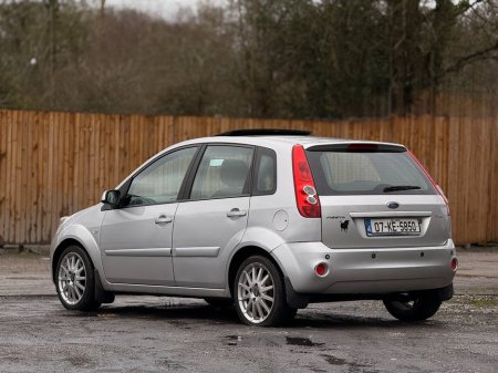 2007 Ford Fiesta - thumbnail 16
