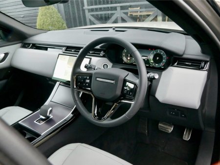 2025 Land Rover Range Rover Velar - thumbnail 14