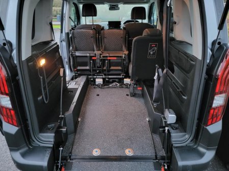 2026 Peugeot Rifter Allure+ 1.5l 100bhp €35,995 thumbnail