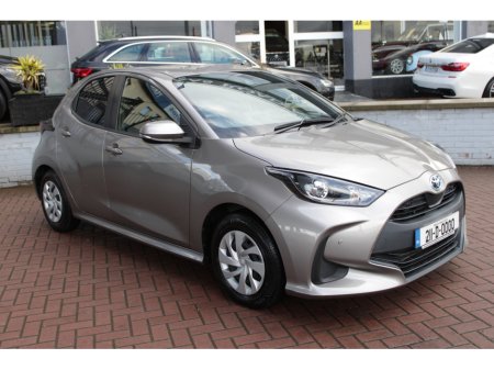 2021 Toyota Yaris - thumbnail 2