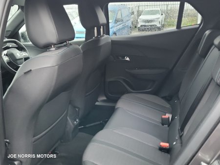 2023 Peugeot 2008 ALLURE 1.2 100 6.4 4DR €24,995 thumbnail