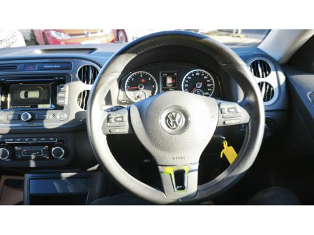 2015 Volkswagen Tiguan - thumbnail 23