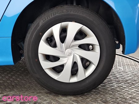 2023 Toyota Yaris - thumbnail 14