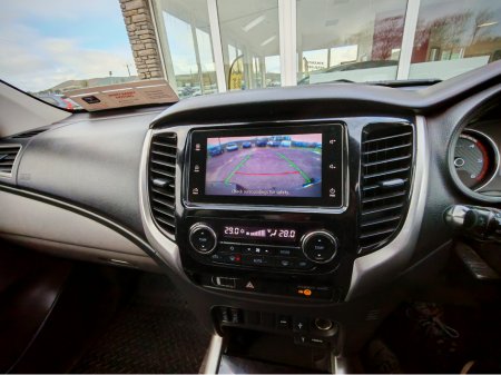 2019 Mitsubishi L200 auto €21,700 thumbnail