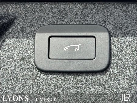 2025 Land Rover Discovery Sport - thumbnail 10