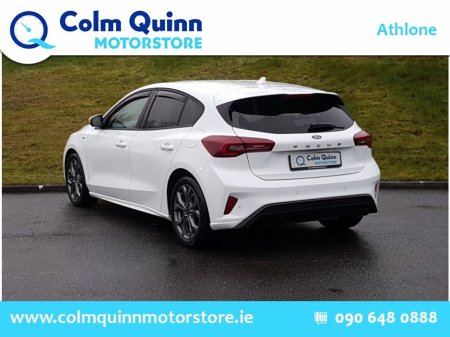 2025 Ford Focus - thumbnail 3